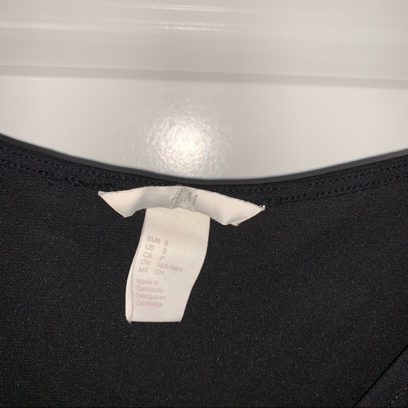 H&M cute Off shoulder long sleeve top - Picture 4 of 5